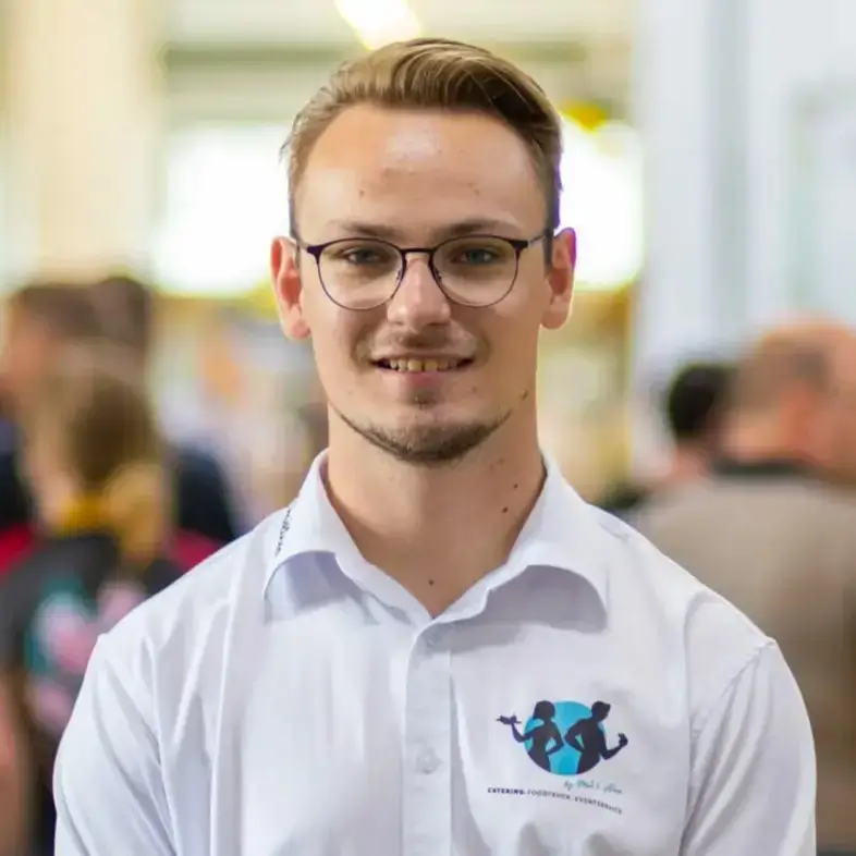 Alexander Zach